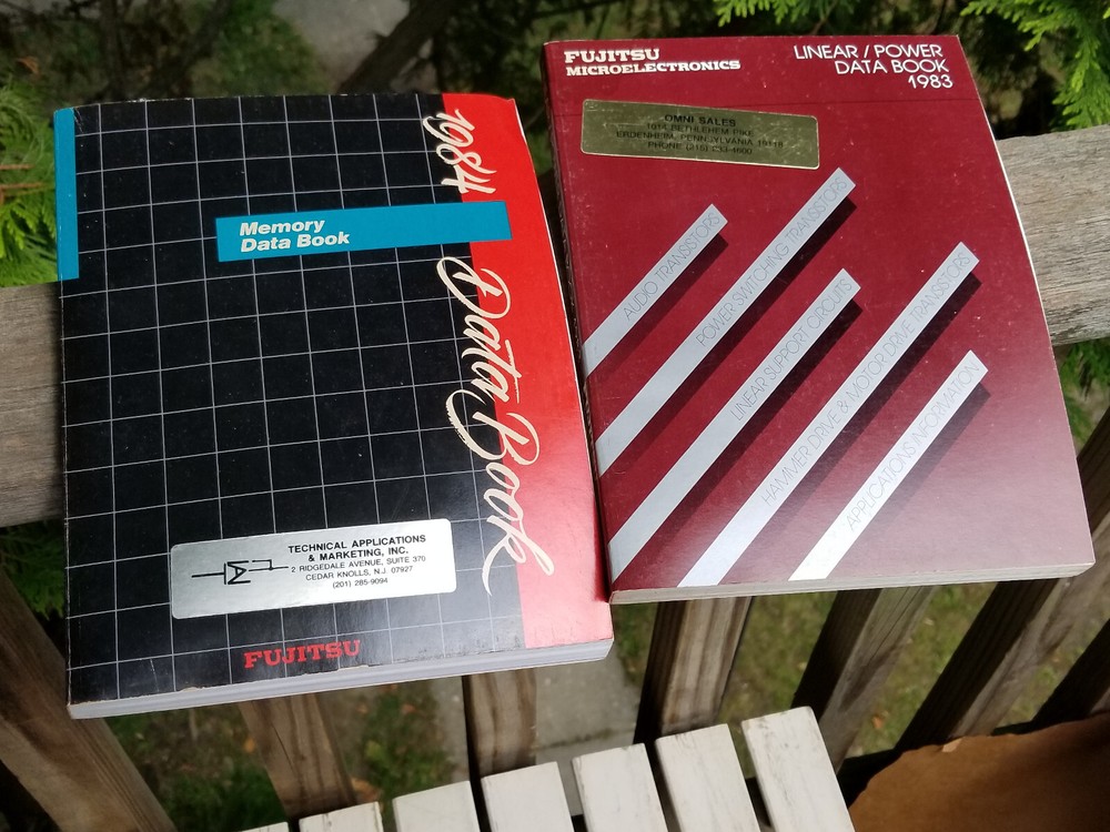 2 VINTAGE MICROELECTRONICS ELECTRONICS BOOKS MEMORY DATA 1983, 1984 FUJITSU
