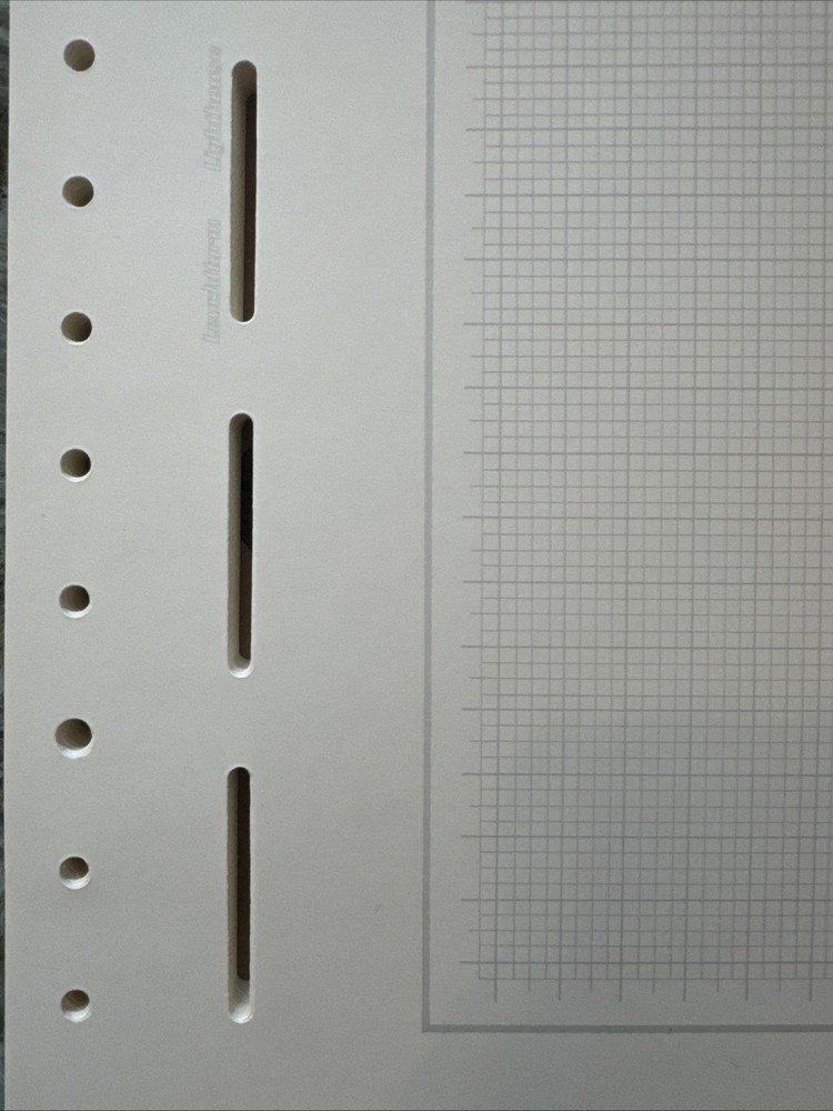 Lighthouse Primus A - blank pages w/light gray Background Grid 304004