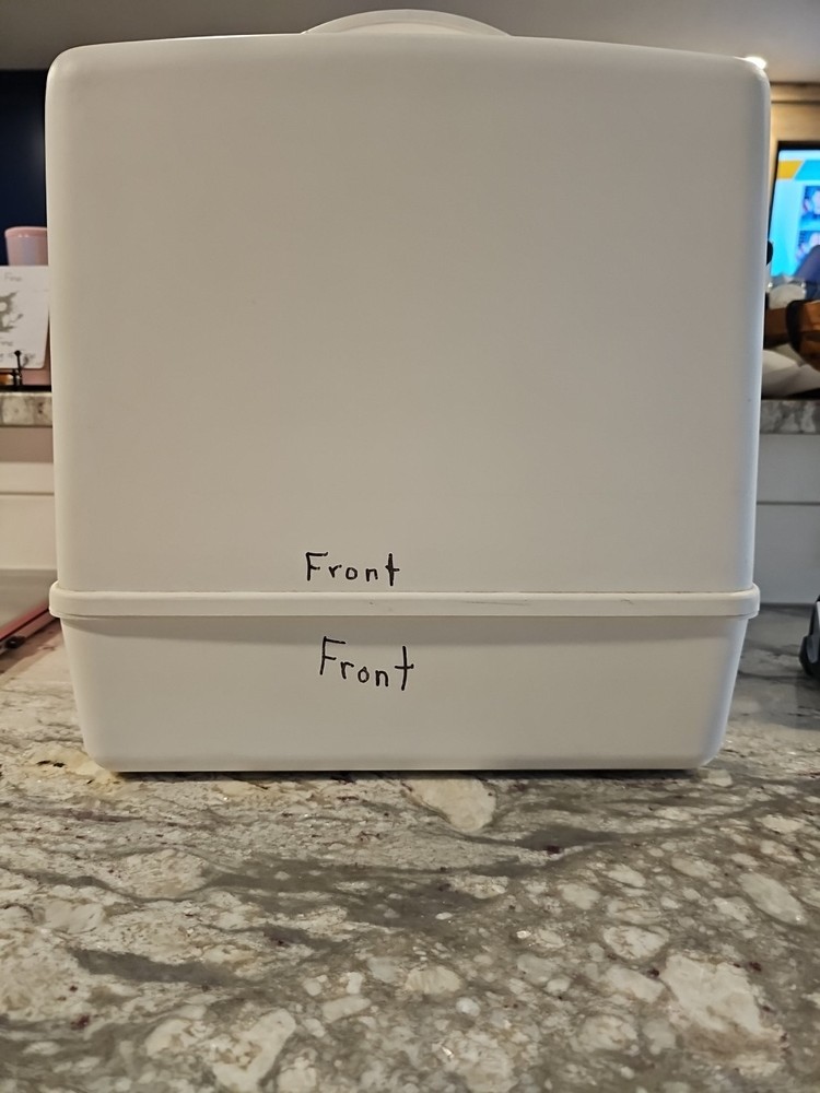 Janome 204D Serger Machine 2005 With Case Thread Tools