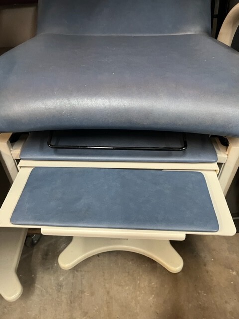 Brewer Power Exam Table. Hi/Lo