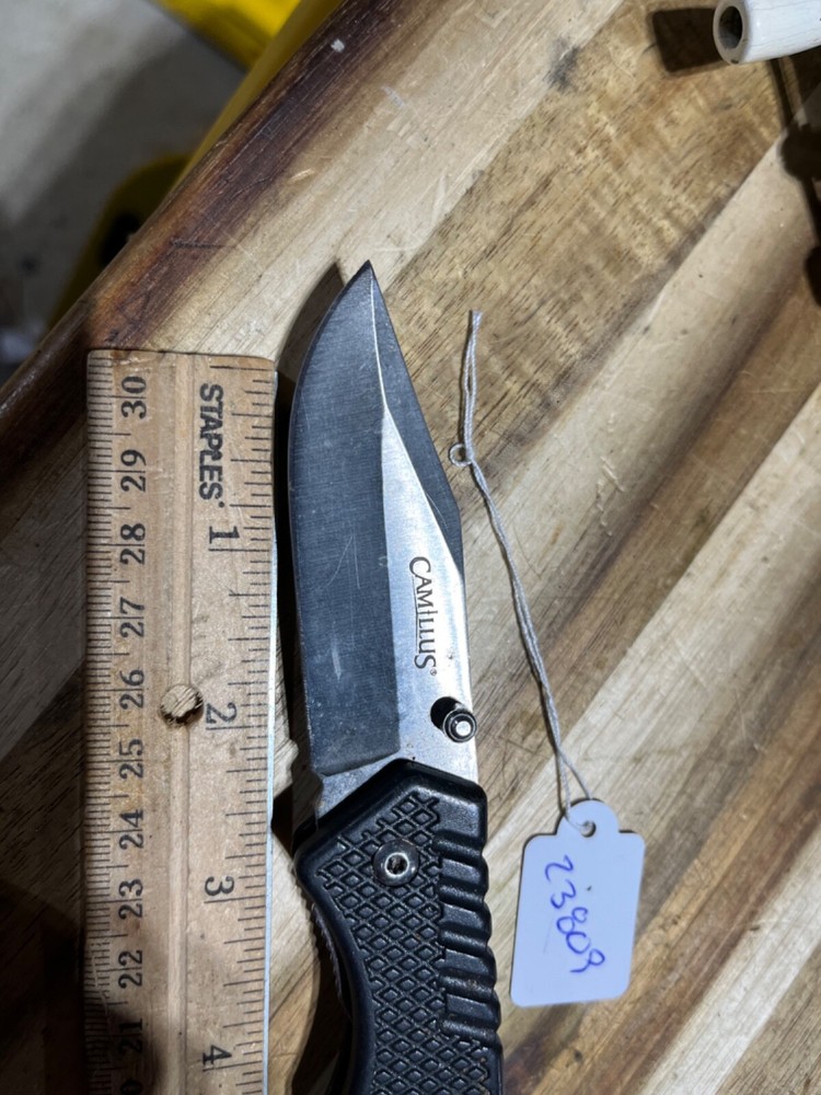 Camillus pocket knife (23809)