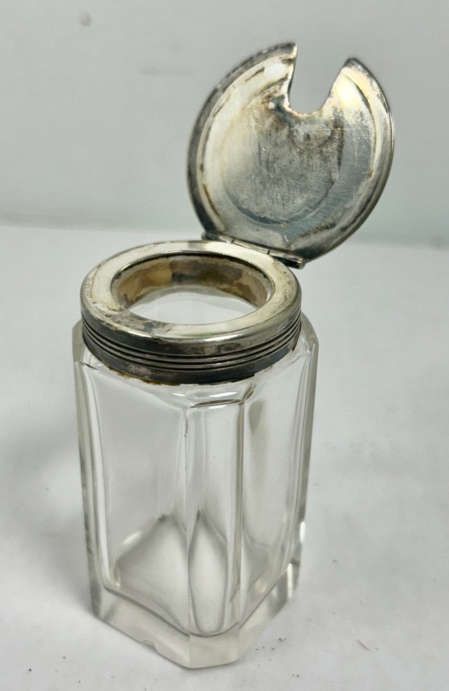 Walker & Hall Silver Plated Condiment Castor Set A1 Quality