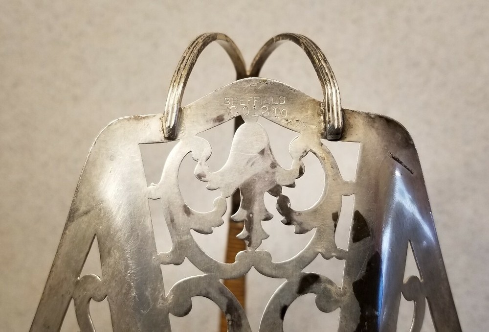 SIGNED PAIRPOINT SILVER PLATE LOW HANDLED TRAY 14" SHEFFIELD SILVER