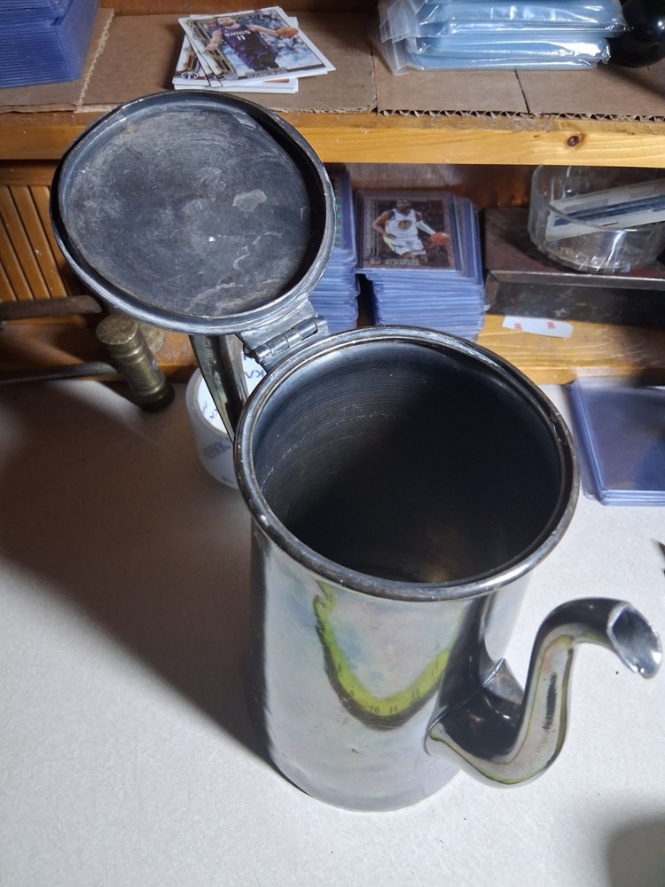 MERIDEN B. Co. - Antique Silver Plate Coffee / Teapot 64 Oz