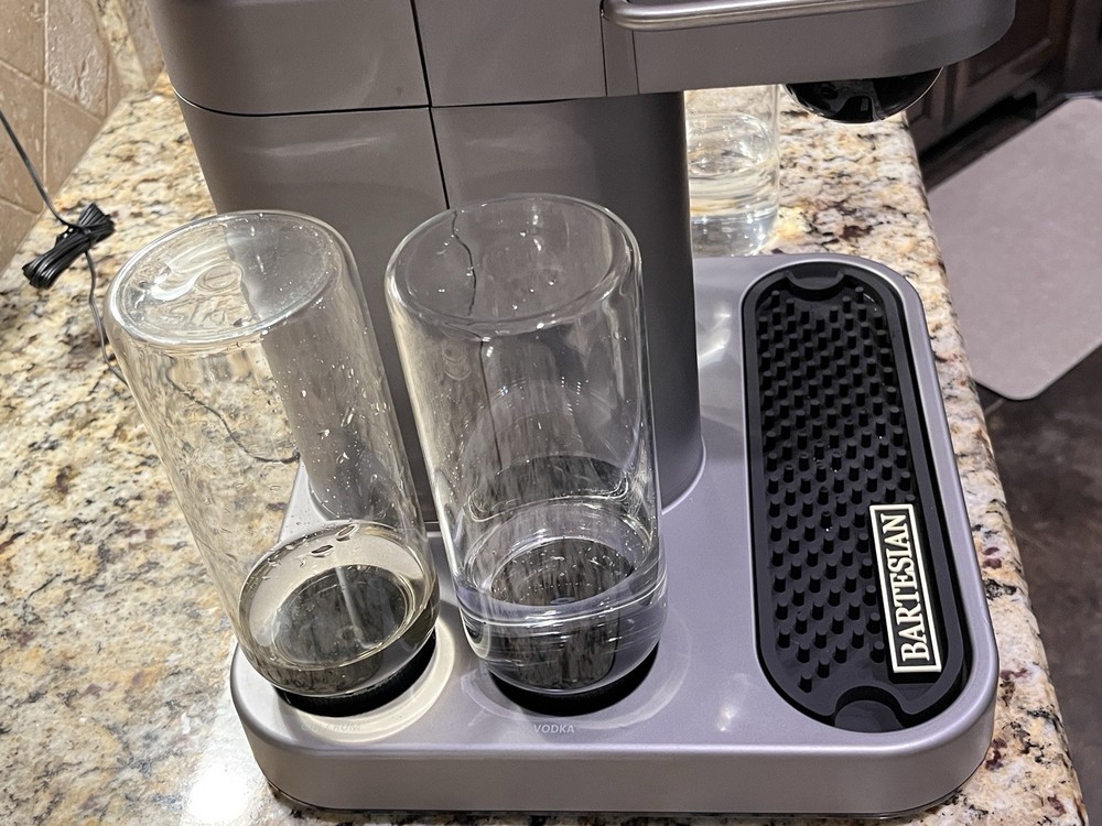 Bartesian 55300 Premium Cocktail Machine w/5 Canisters LCD Screen Gray