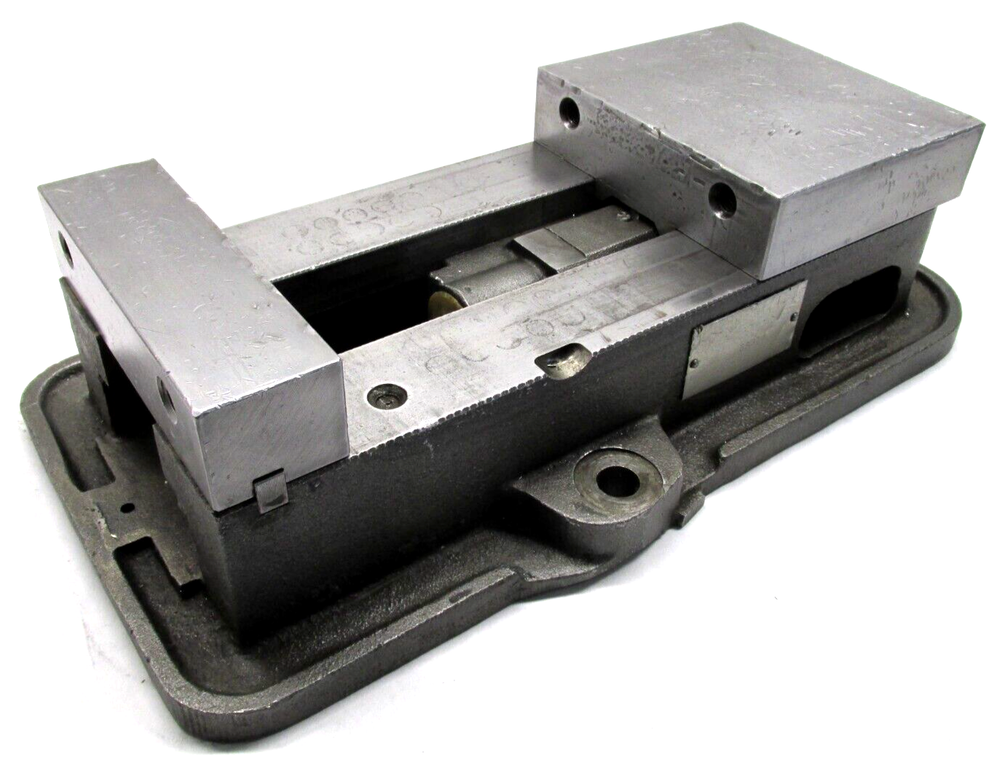 KURT ANGLOCK 6" MILLING MACHINE VISE - #D60