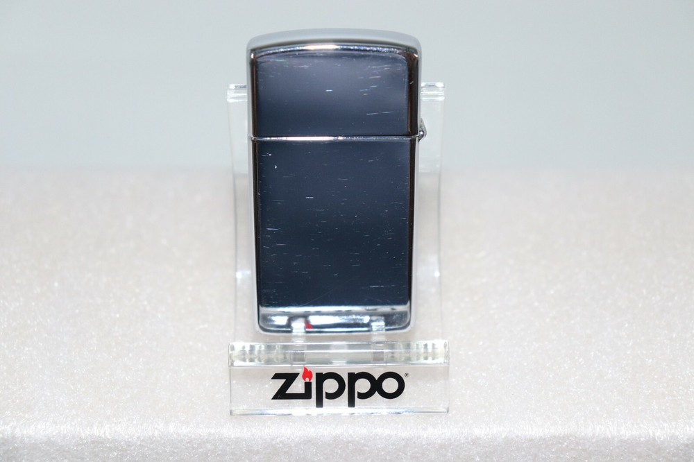 ZIPPO Slim High Polish Chrome Angle Lined Lighter