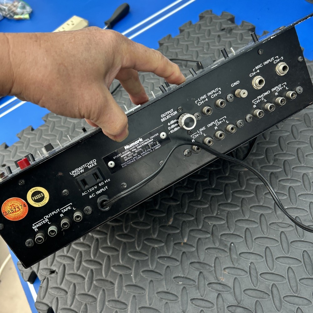 Numark PPD DM1750RM Preamp DJ Mixer with Equalizer Limited Testing