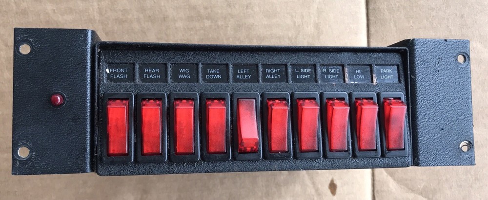 Police Vehicle Light Control Switch Box With Mounting bracket Clean Condition.