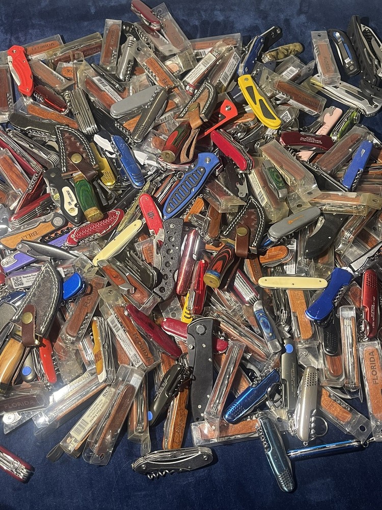 Pocket Knives/multitools Lot (see description)