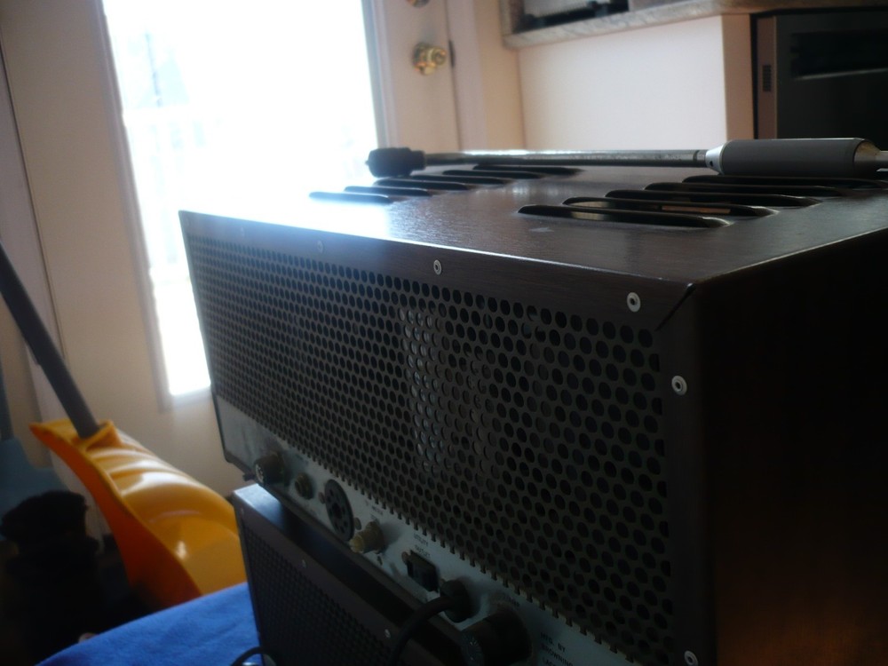 Browning Golden Eagle Mk III SSB Transmitter+Receiver - Powers On see added pics