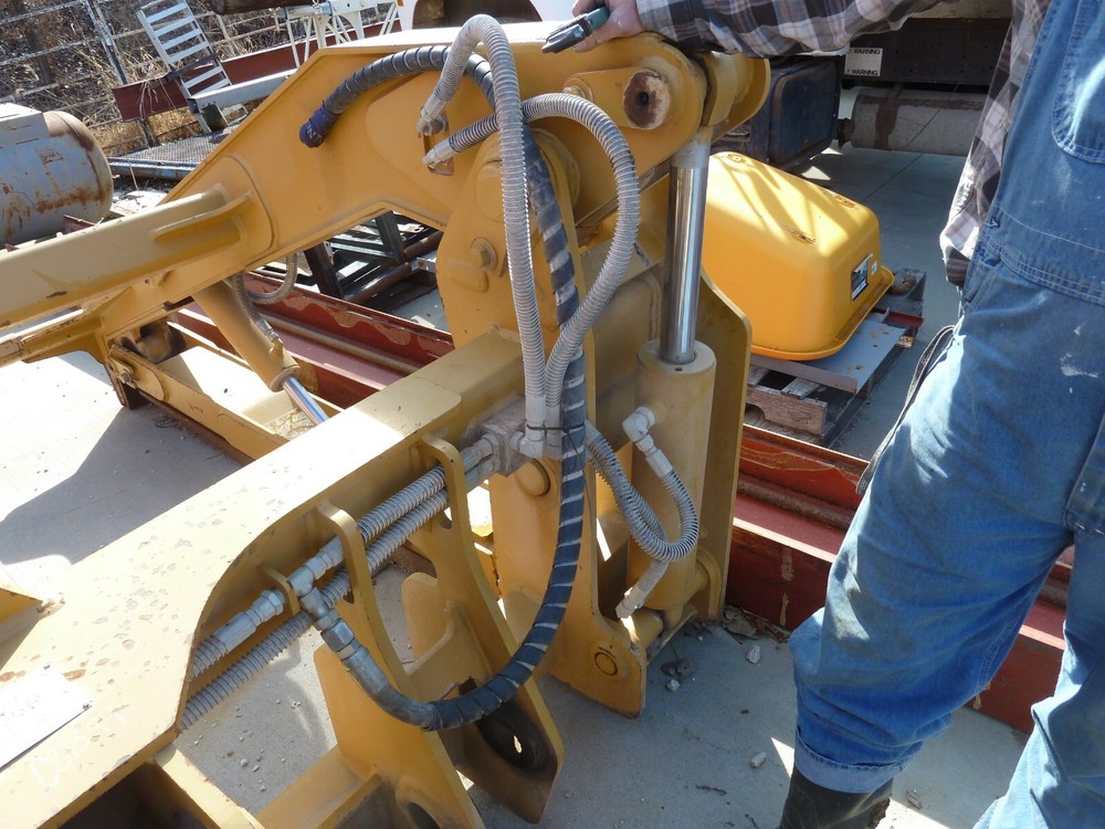 Wicker Pipe Grapple, WPDC 950M,  92 inches wide, fits Cat 950M