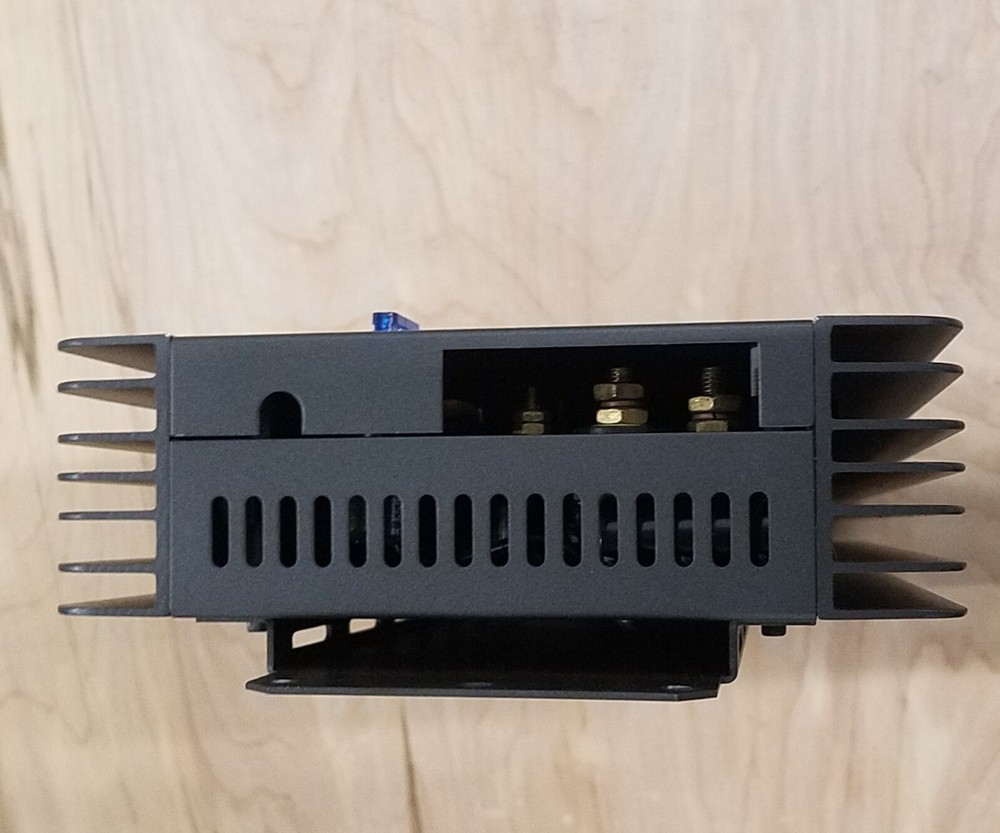 Old school AUDIO CONTROL epicenter 2xs crossover amplifier System 90 - Model 20