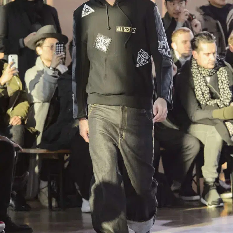 Comme des Garçons Junya Watanabe Patch Wappen - Limited Edition