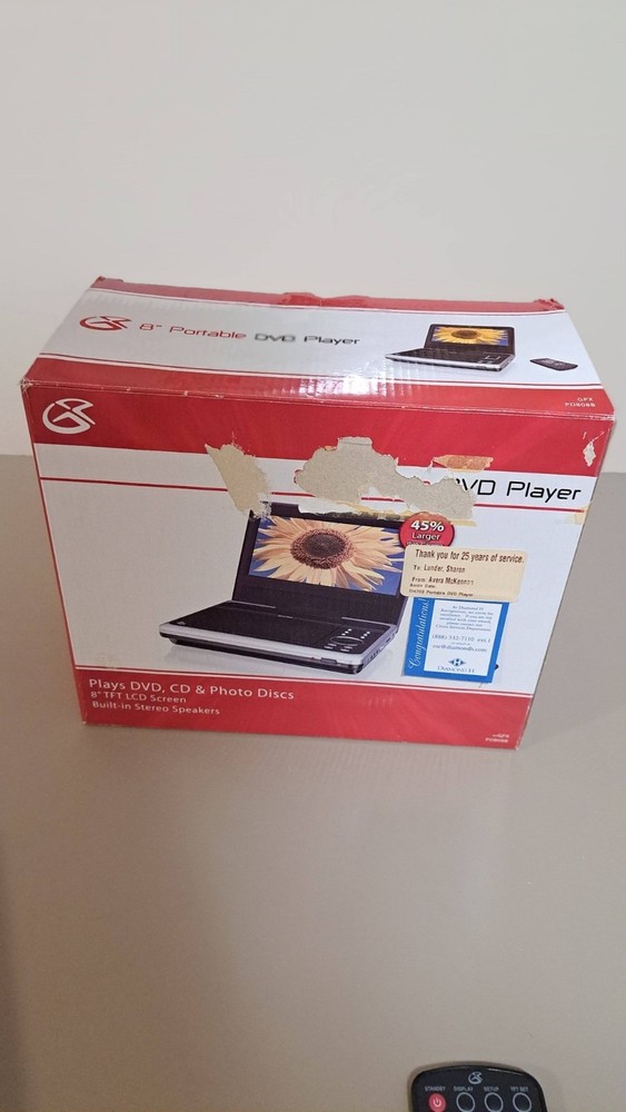 GPX 8" DVD CD Player With Accessories