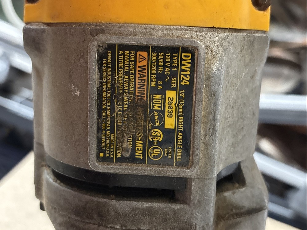 Dewalt Dw124 corded right angle drill!! FREE SHIPPING!! E3