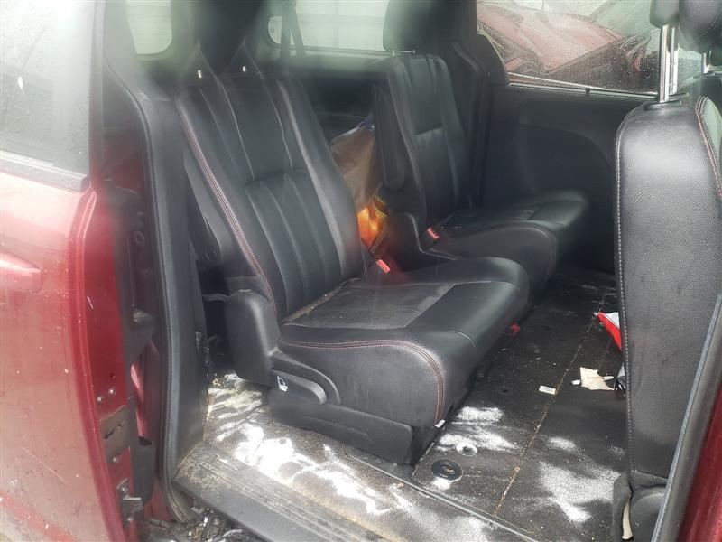 CARAVAN 2018 Glove Box 354707