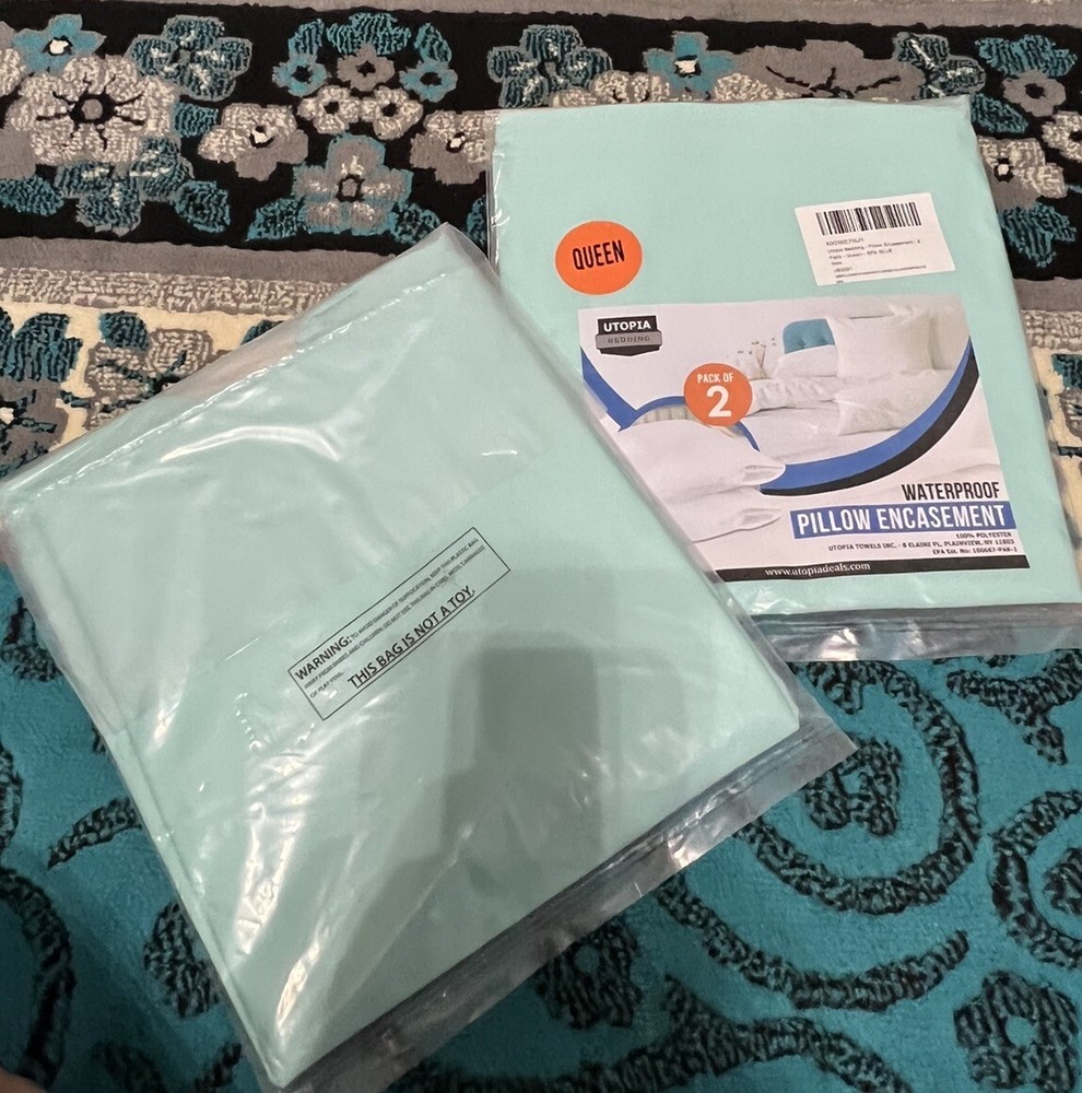 Utopia Bedding 4 Pack Bed Bug Proof Zippered Pillow Encasement Waterproof