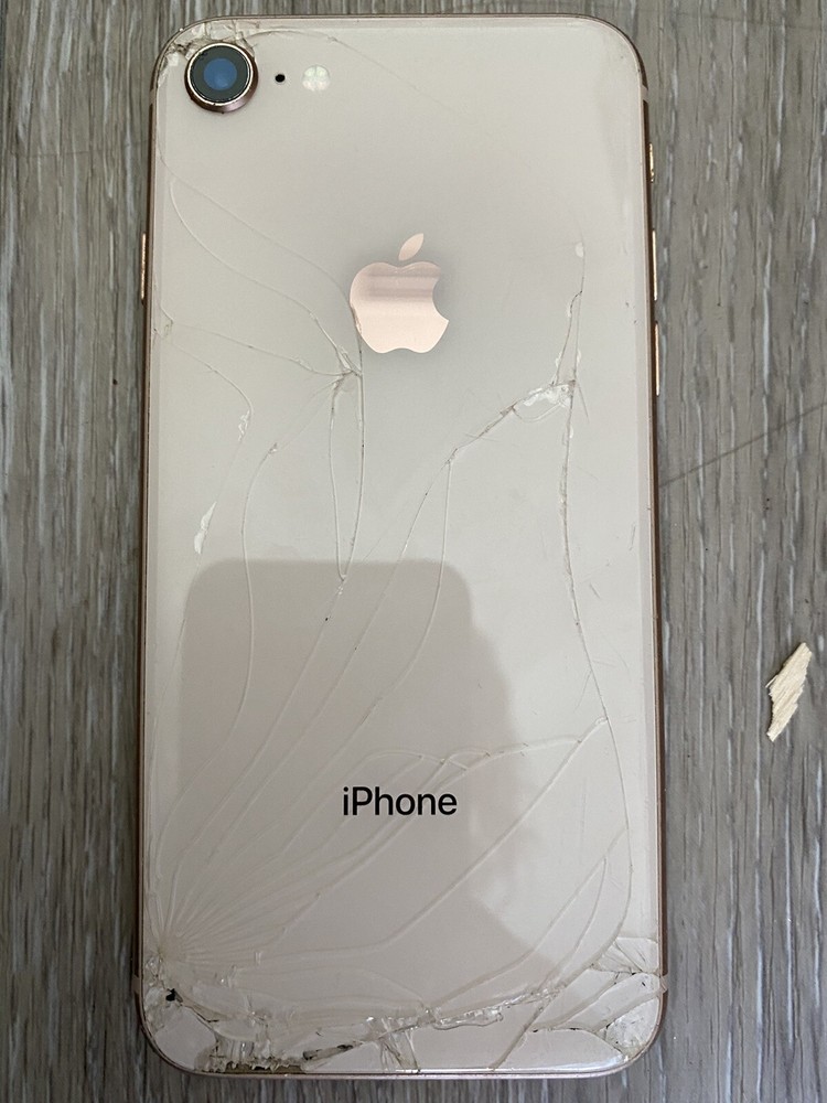 Iphone bundle! (Contains one Iphone 8 and two Iphones 7)