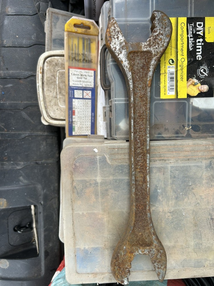 Vintage No.4  'FASTNUT' Spanner