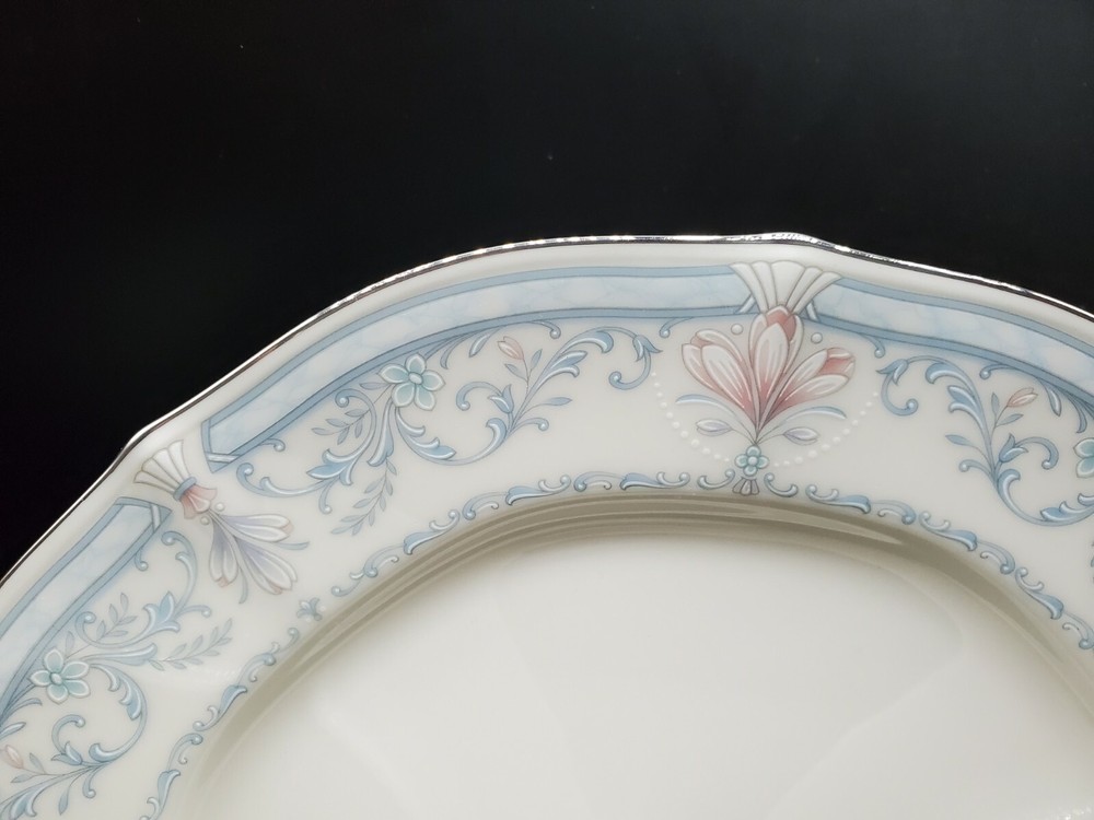 Noritake CROWN FLOWER Place Setting