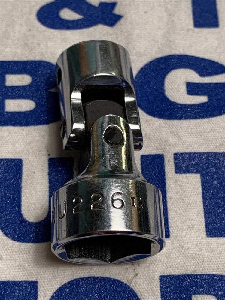 Mac Tools 3/8" Drive Universal 6pt 11/16" Shallow Socket XU226 I1