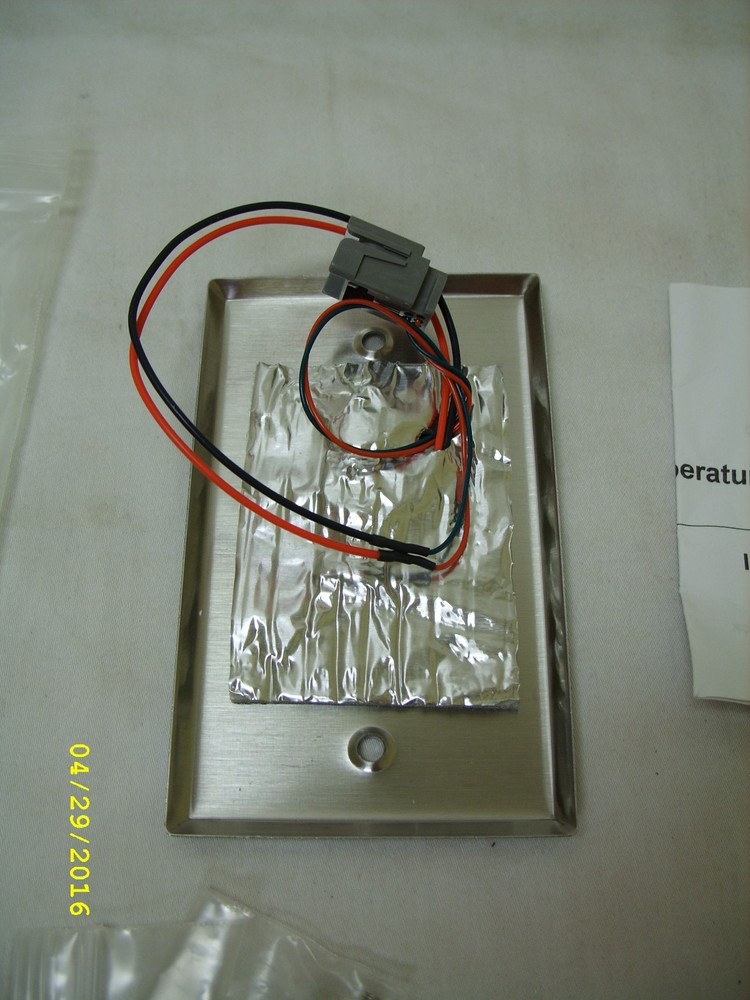 Siemens - HVAC TEC Flush Mount Room Sensor 540-995 *NOS*