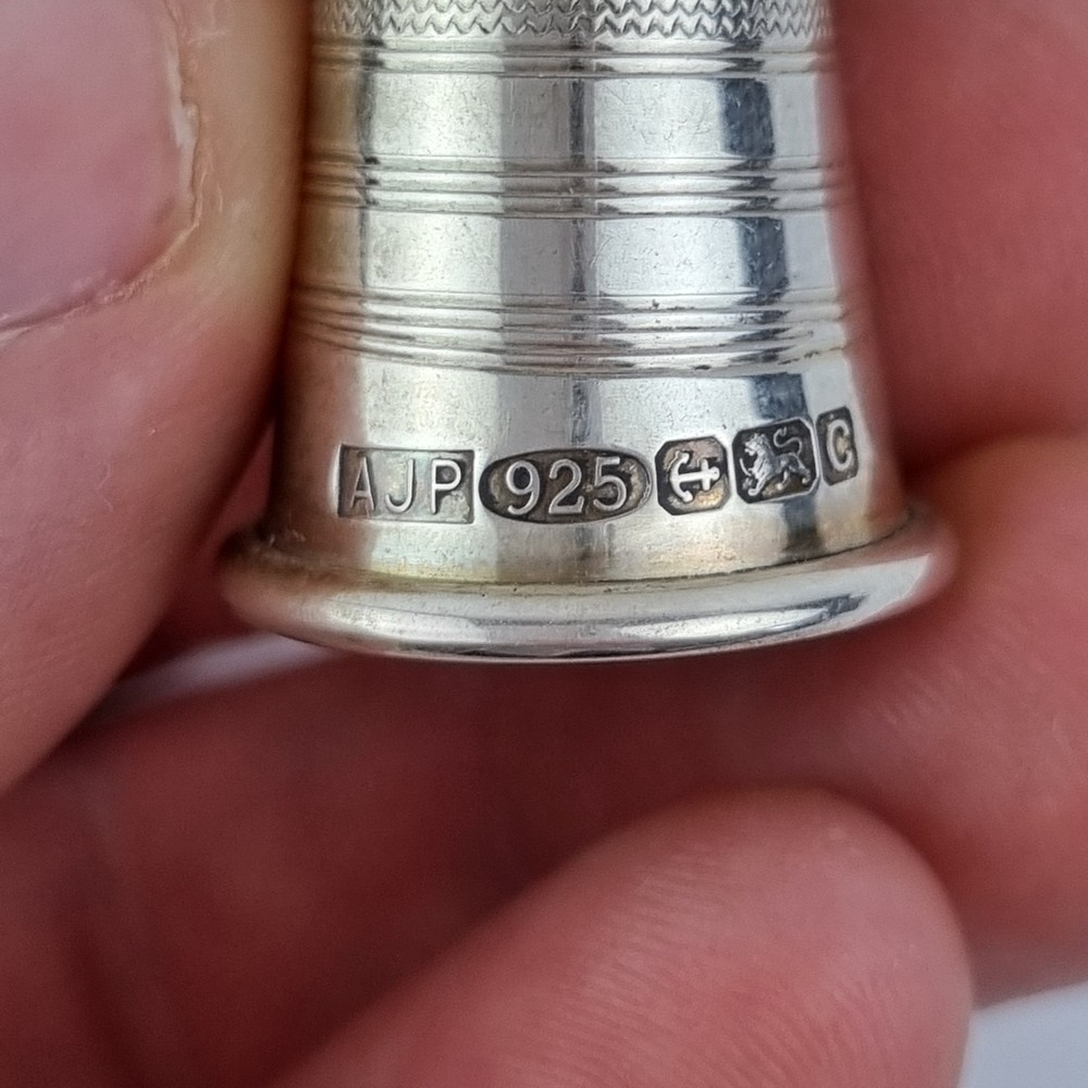 Solid Silver Thimble Birmingham 2002 A J Poole