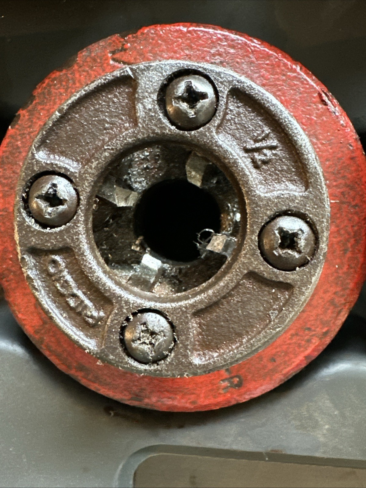 Rigid Pipe & Toledo Pipe Threading Set 3/4” 3-1” 2-1-1/4” 1-1/2” 2” 12R W/handle