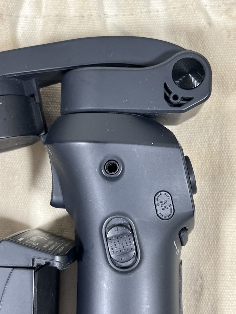Snoppa ATOM Smartphone Gimbal Stabilizer 3-Axis w Pouch Cable