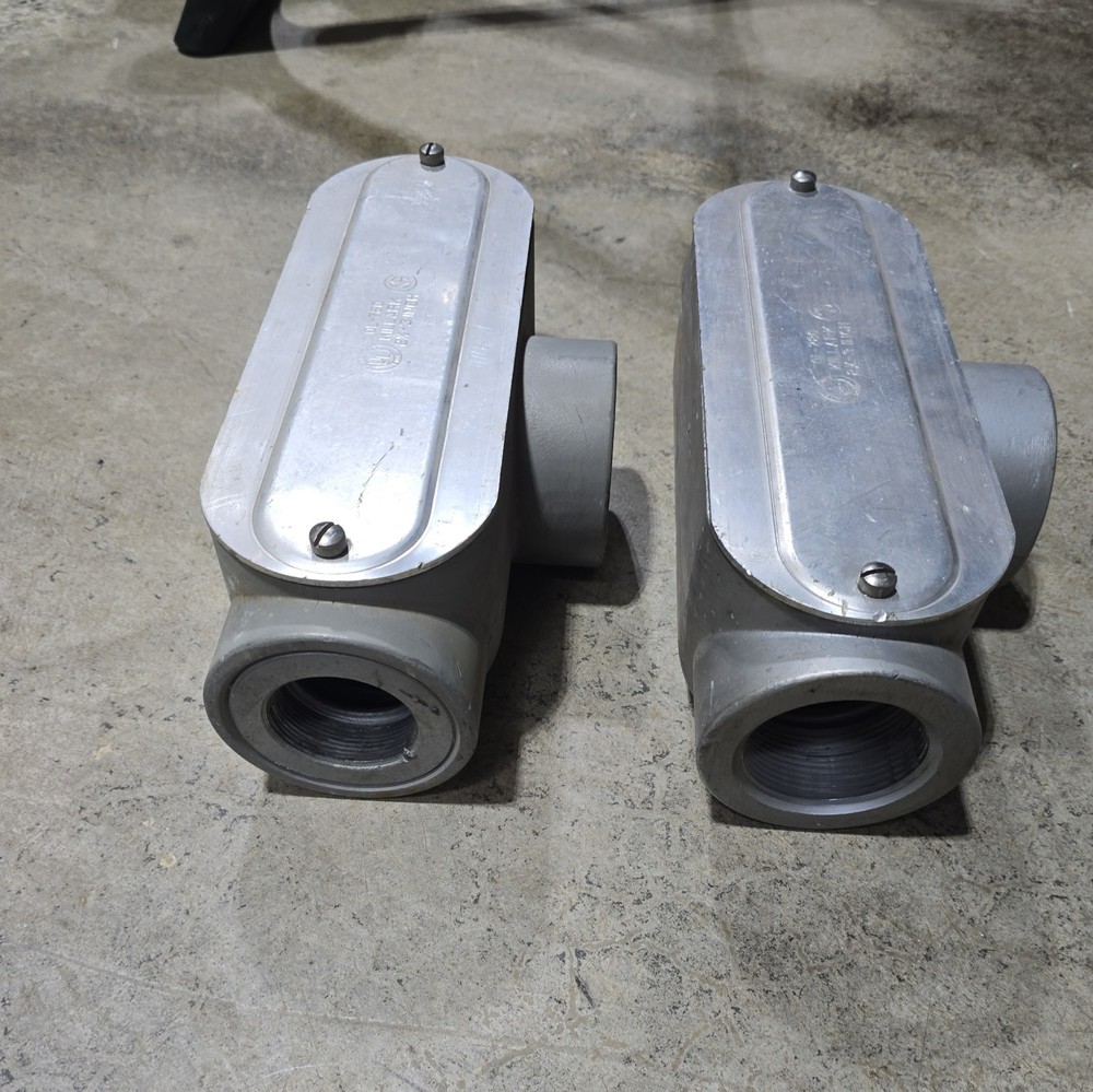 Killark OL-780 - T Condulet Fitting - 2-1/2" - 3"
