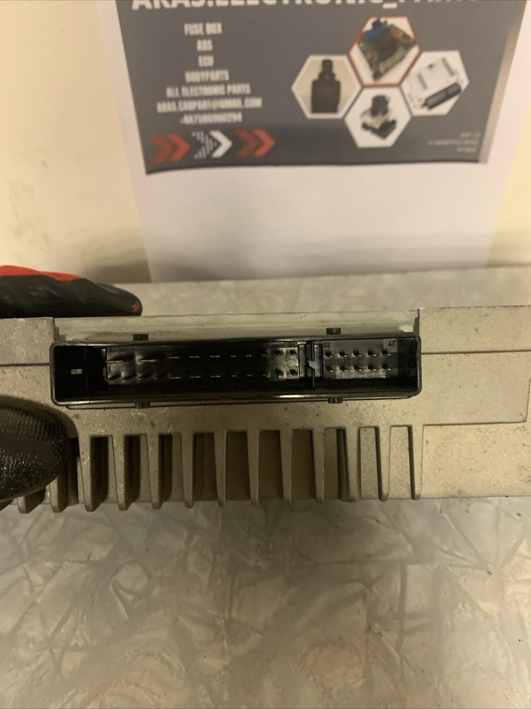 2014 AUDI Q5 AMPLIFIER CONTROL MODULE STEREO 8R0035223H