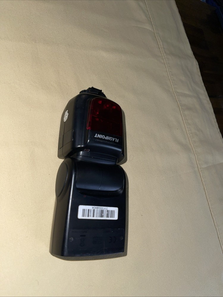 (Rl2) Flashpoint Zoom Li-ion R2 TTL On-Camera Flash includes battery