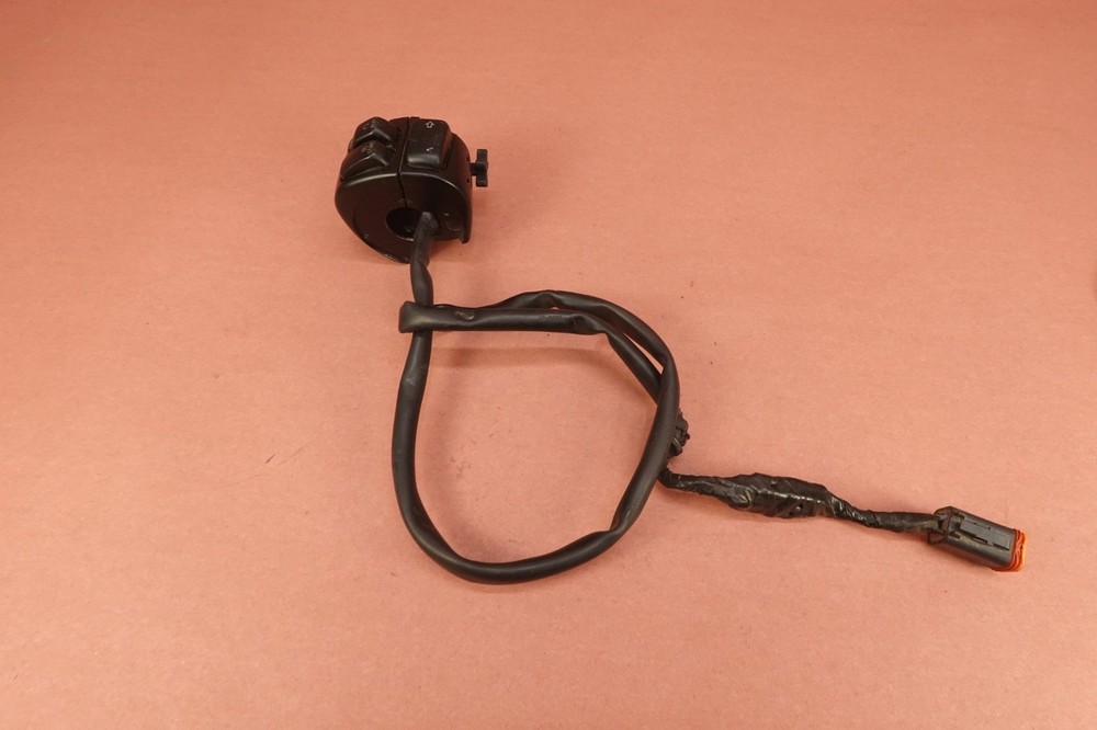 2000-2006 HARLEY-DAVIDSON SOFTAIL FXSTBI RIGHT HANDLEBAR STOP START KILL SWITCH