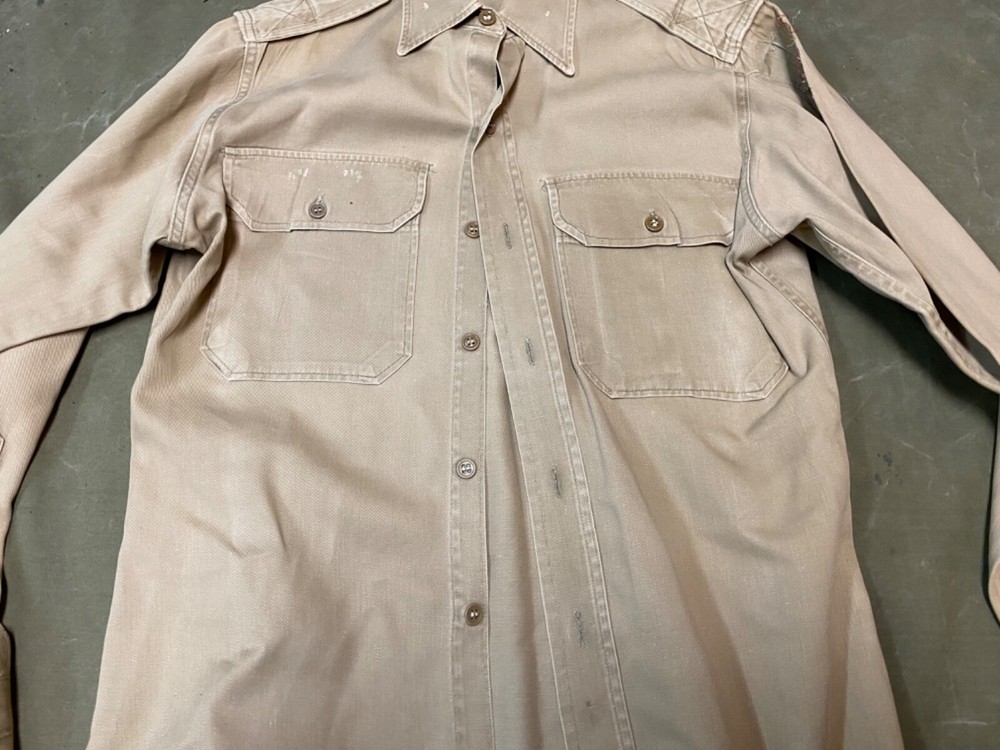 ORIGINAL WWII US ARMY OFFICER "KHAKI" CLASS A FIELD SHIRT- SMALL 38R