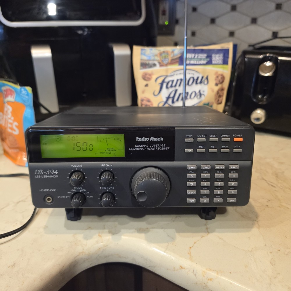 Radio Shack Realistic DX-394 Receiver Communications Receiver w/ Manual - Tested