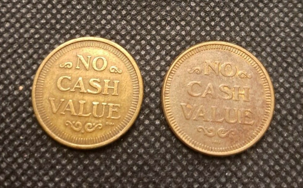 TWO EAGLE NO CASH VALLUE TOKENS! e2938UXX