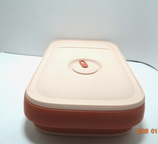 Egg Storage Box Pink and Light Pink Holds 18-20 Eggs Stackable Egg Box
