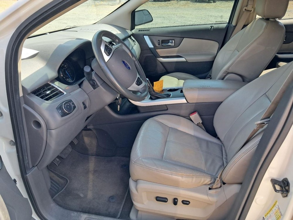 EDGE 2013 Glove Box 4799365