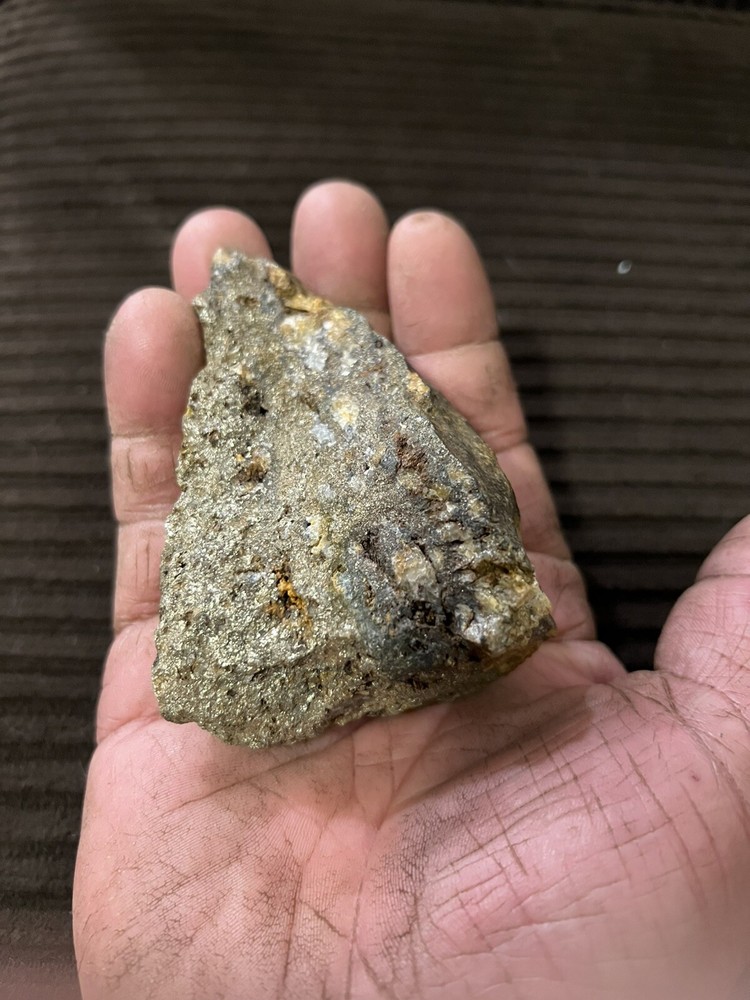 gold ore specimen