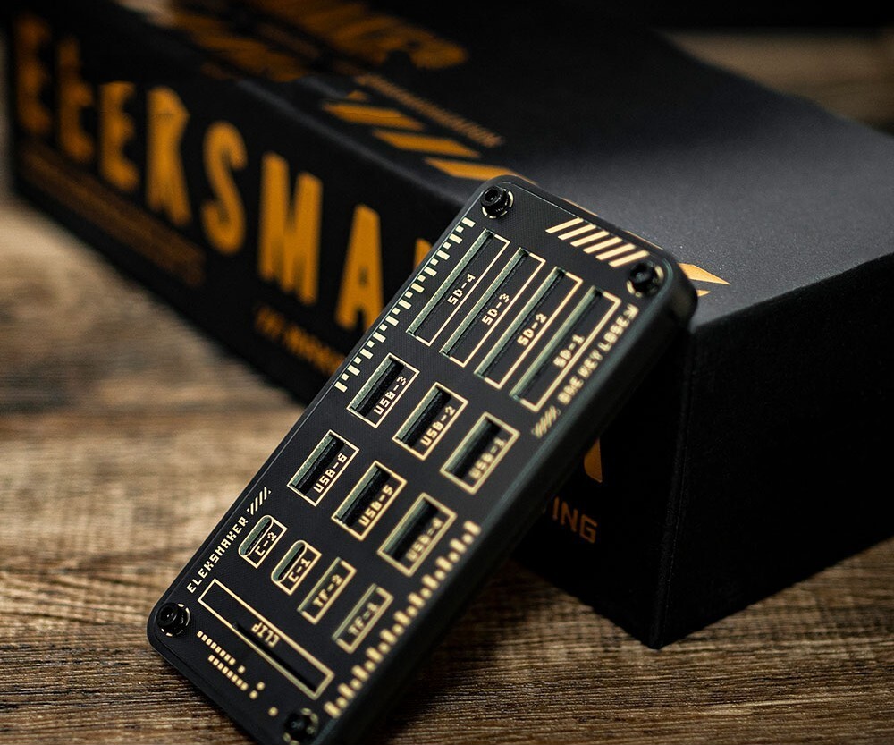 USB Thumb Flash Pen Drive & Memory Card Holder Case - Electronics Organizer