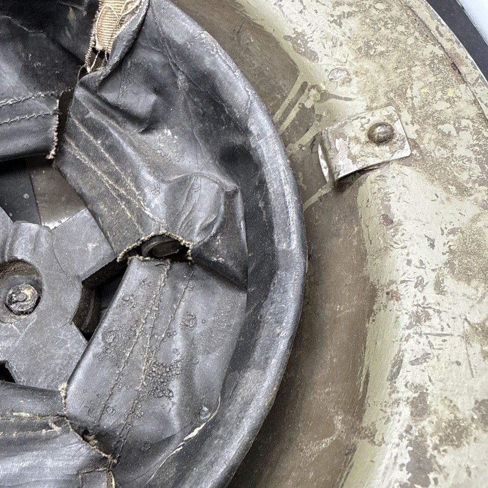 WWII WW2 Second 2nd Irish Brigade Eastern Command Helmet