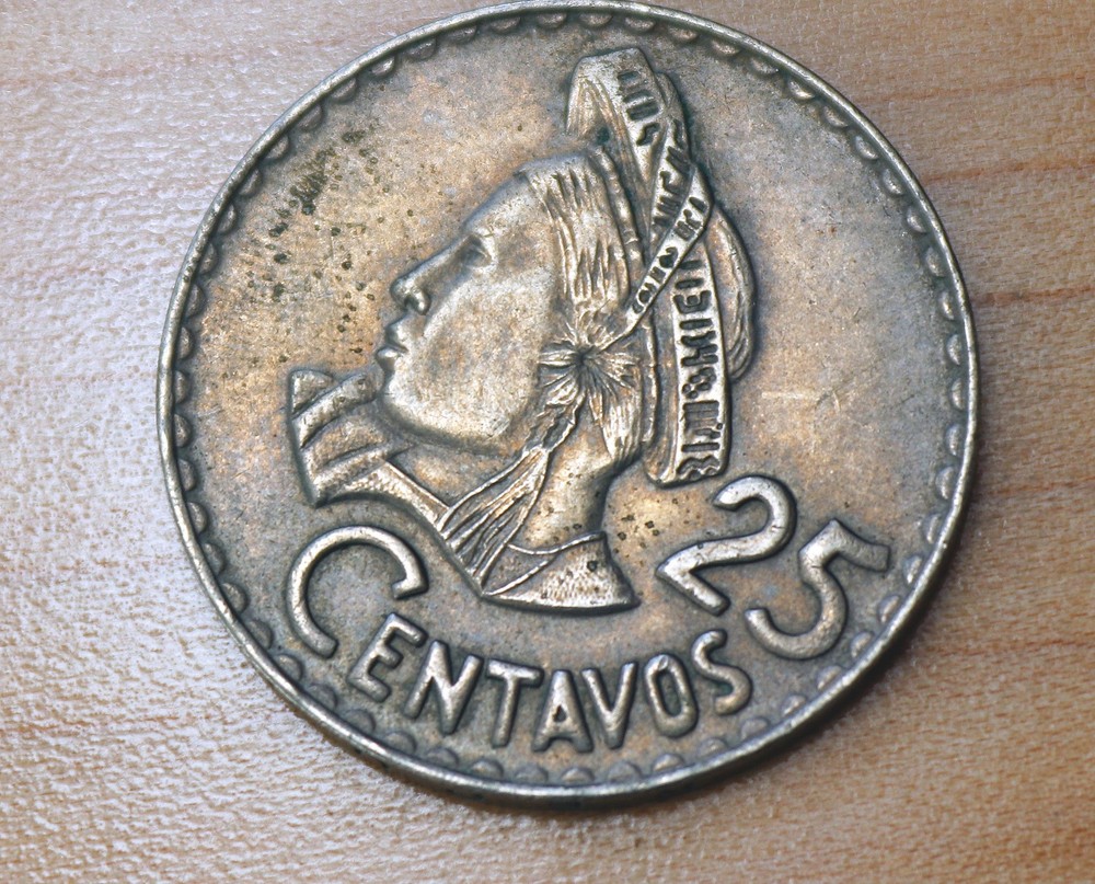 1975 Guatemala 25 Centavos