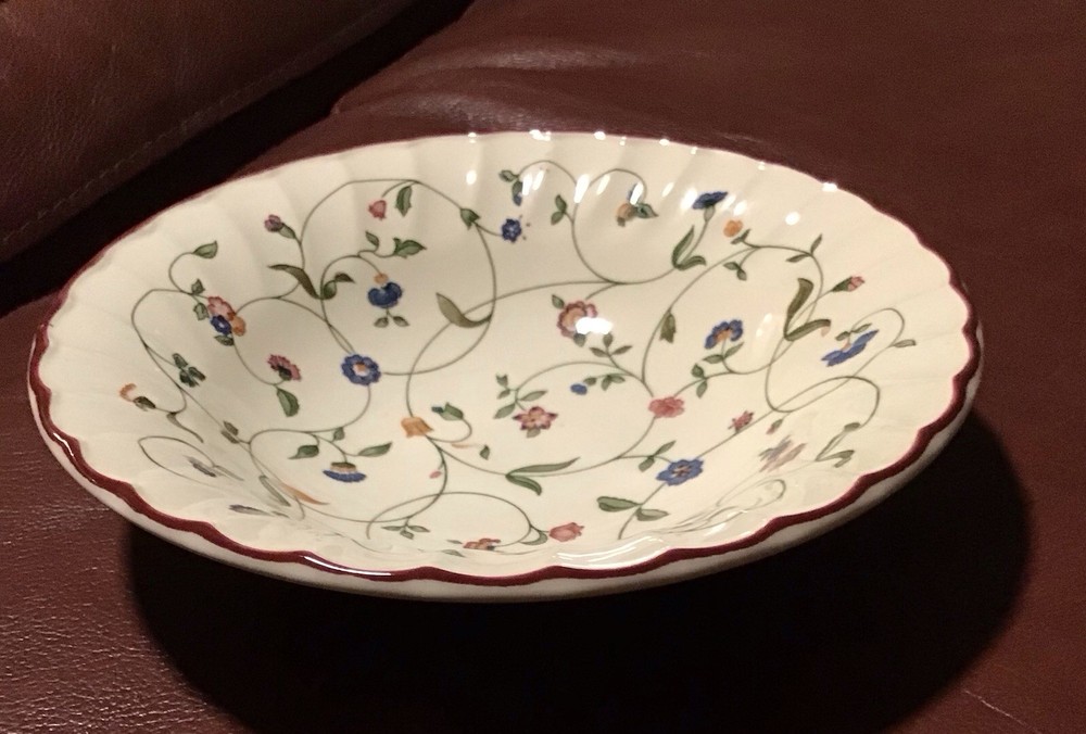 Oakwood Affordshire Tableware