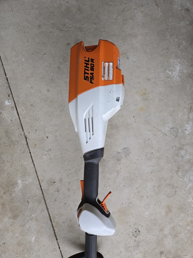 Stihl FSA 90 R Battery Powered String Trimmer 15" 36V "Bare Tool"