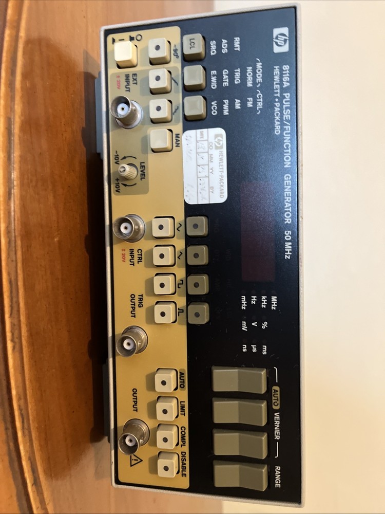 HP 8116A Pulse Function Generator 50MHz Fully Operational Good Condition