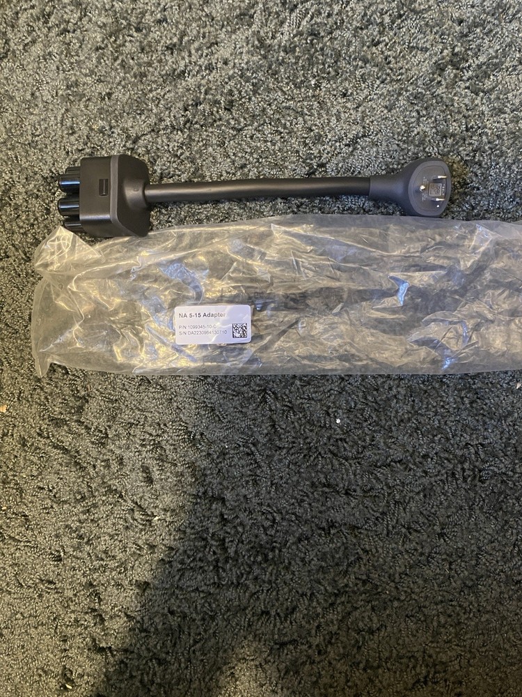 Tesla NA 5-15 Adapter