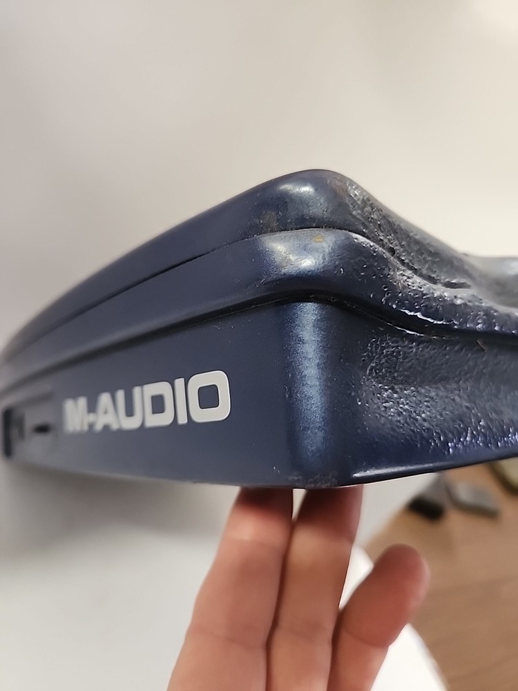 M-AUDIO MID Air 25 Controller Keyboard UNTESTED AND DIRTY