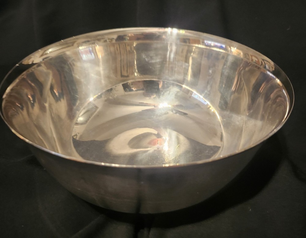 VINTAGE NIB REED & BARTON #105 9” SILVER PLATE BOWL Excellent