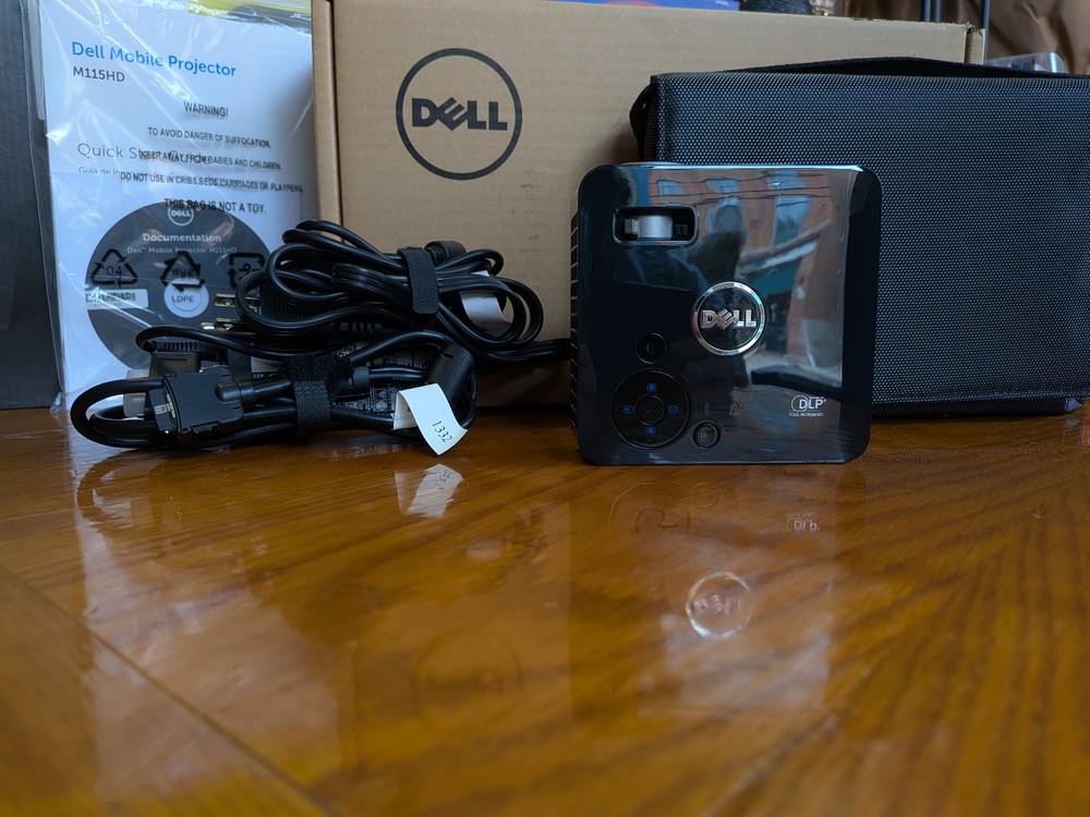 Dell M115HD LED Projector - DOES NOT INCLUDE TRIPOD - REFURBISHED